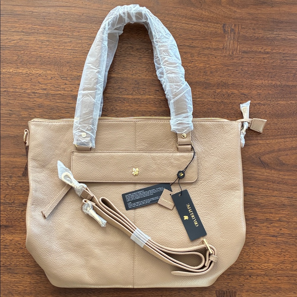 Ora Delphine Tan Leather Eden Shoulder Bag